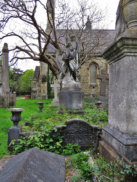 kensington hanwell cemetery, ealing, london