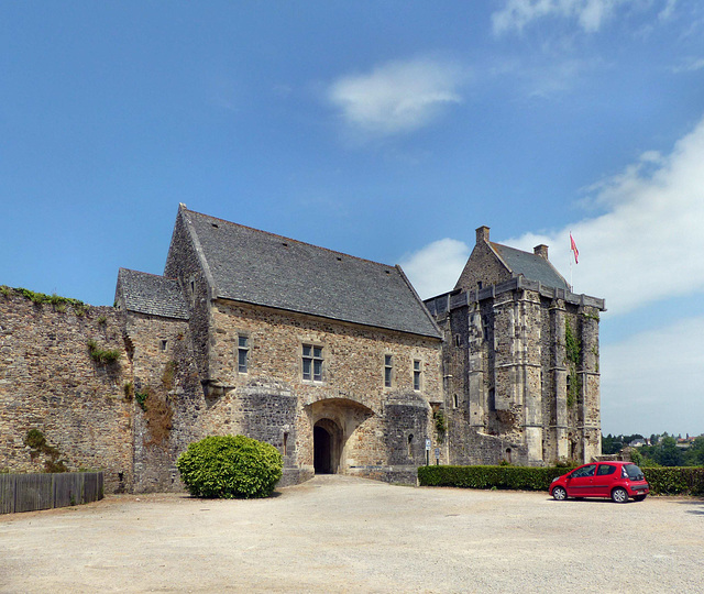 Saint-Sauveur-le-Vicomte - Château