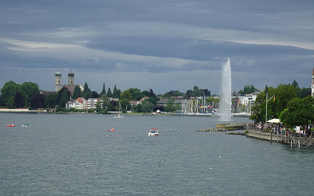 Stimmungsvoller Blick nach Friedrichshafen