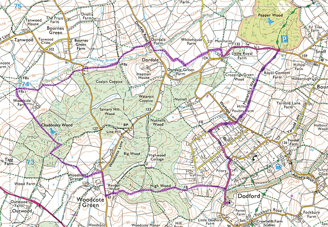 A 6.5m circular walk in August 2007 from Pepper Wood