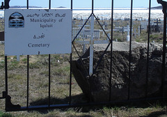 Cimetière Inuit / Inuit cemetery