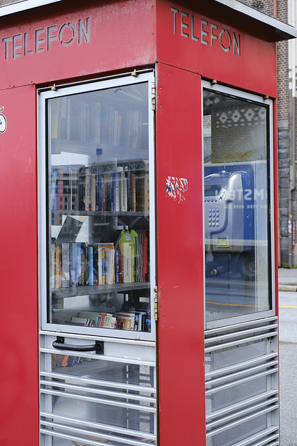 Phone booth library