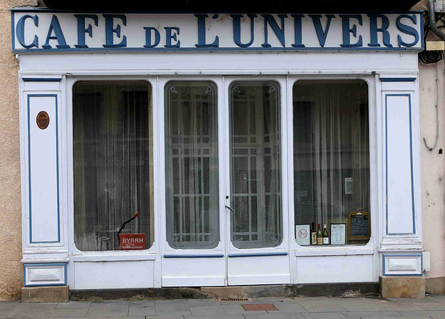 Brioude - Cafe de l´Universers