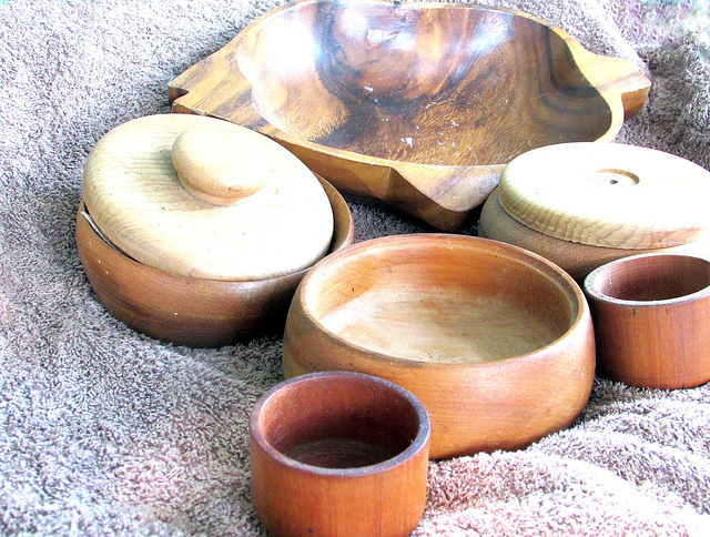 #41 - Eunice Perkins - Wooden Bowls and Plate - 40̊ 1point