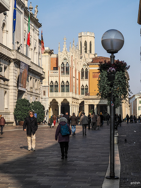 Caffè storico Pedrocchi.
