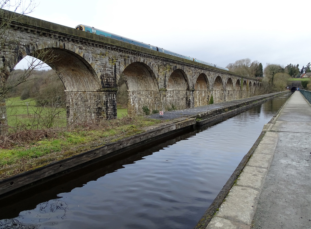 Aqueduct and viaduct