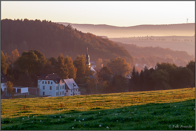 Frühnebel über Weißbach