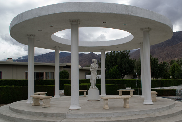 Palm Springs goddess  (0133)