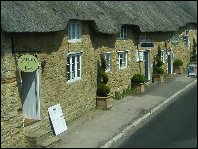 Abbotsbury art galleries