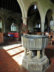 biddenden church, kent  (33)early c13 font, latest c13 south arcade