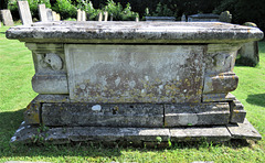 biddenden church, kent  (41)c18 chest tomb of patience haffenden  +1733 and family