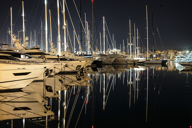 Yacht-Mikado im Hafen von Palma de Mallorca Yacht-Mikado im Hafen von Palma de Mallorca