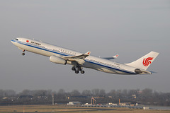 B-5912 A330 Air China