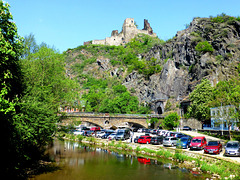 DE - Altenahr - Blick auf die Burg Are