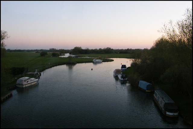 Thames from Swinford Bridge