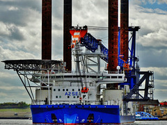 Helicopter Pad on Sea Installer
