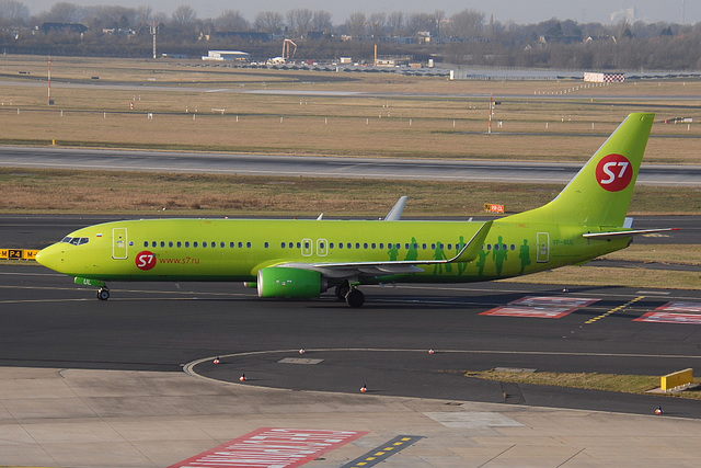 VP-BUL B737-800 S7 Airlines