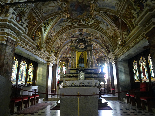 Kust über Kunst in der Wallfahrtskirche Madonna del Sasso in Locarno