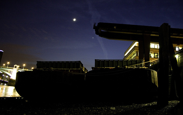 Barge silhouettes