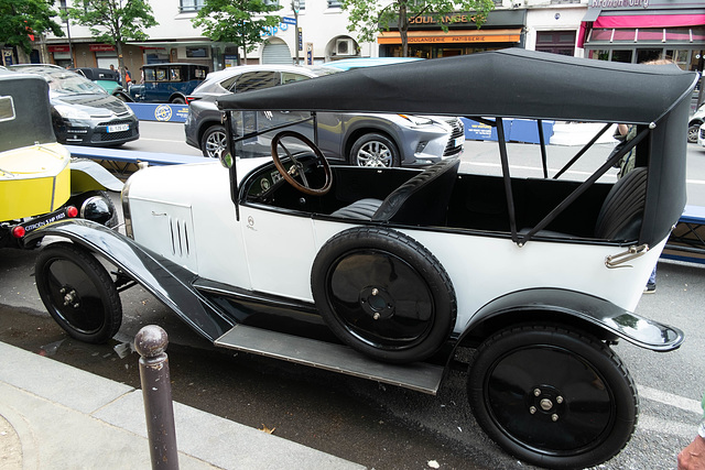 Paris exposition 100 ans Citroën (9)