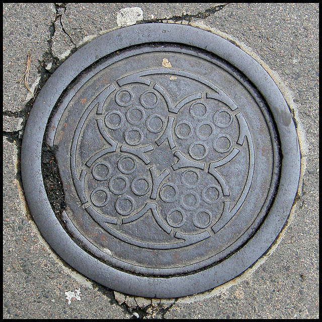 Queen Square coal hole