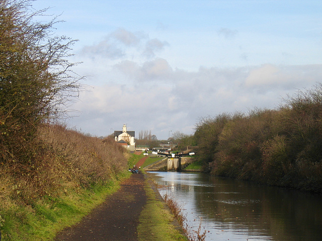 Rushall Canal looking towards Rushall Locks.