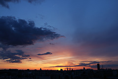 Quoi de plus joli qu'un coucher de soleil sur Paris . ;o)