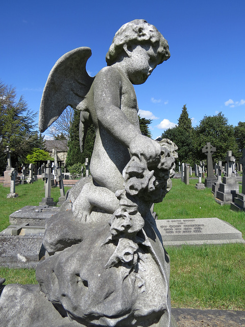 charlton cemetery, london