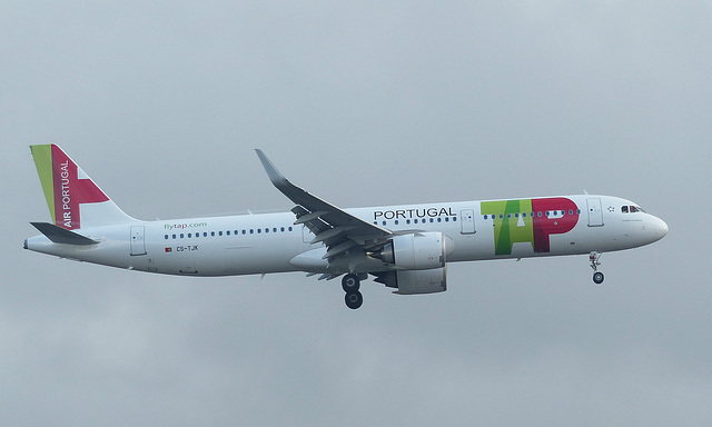 CS-TJK approaching Gatwick - 25 September 2019