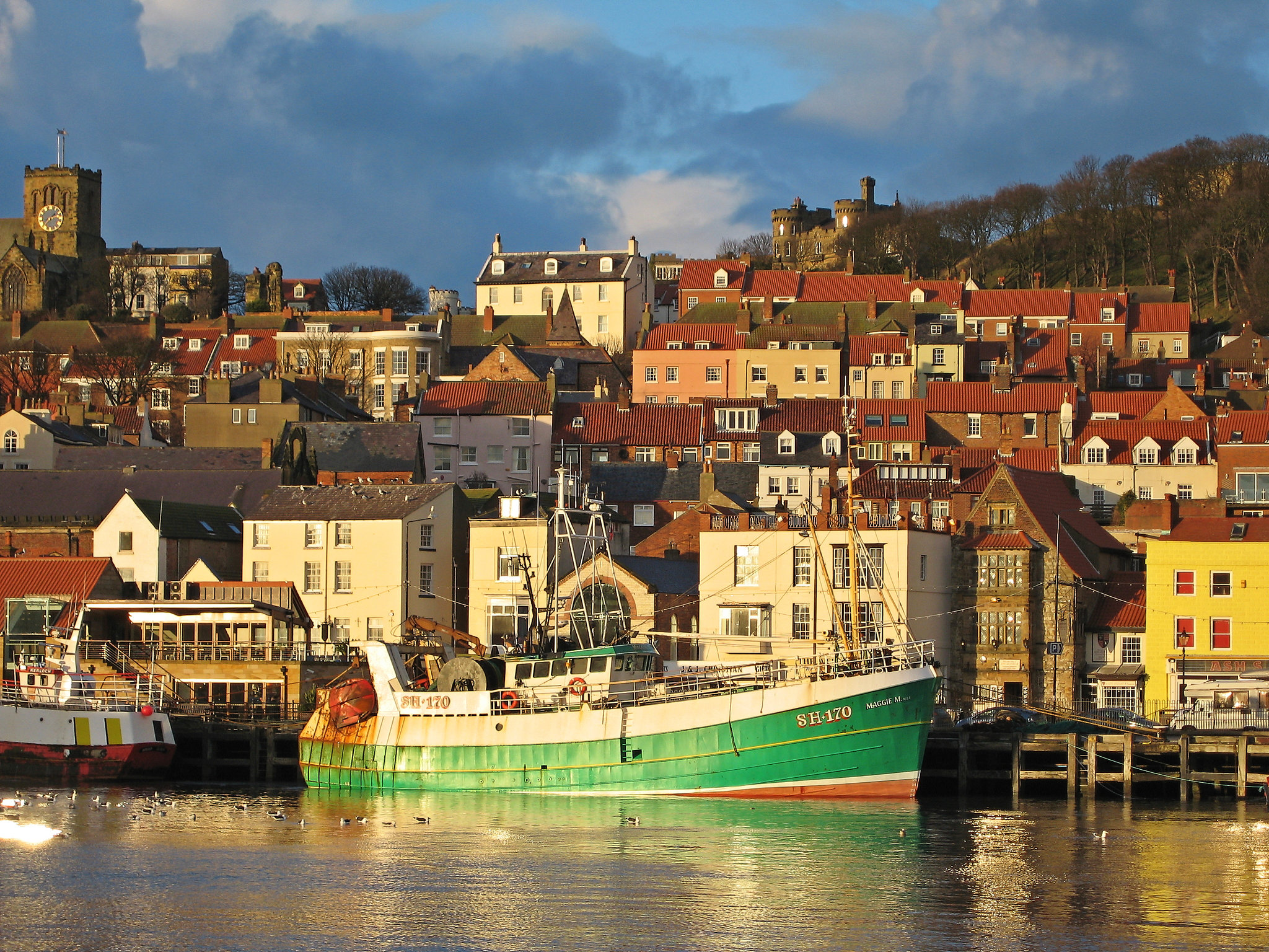 Scarborough Harbour late afternoon