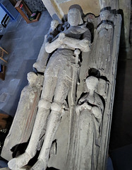 wollaton church, notts; c16 tomb of sir henry willoughby +1528 plus four wives