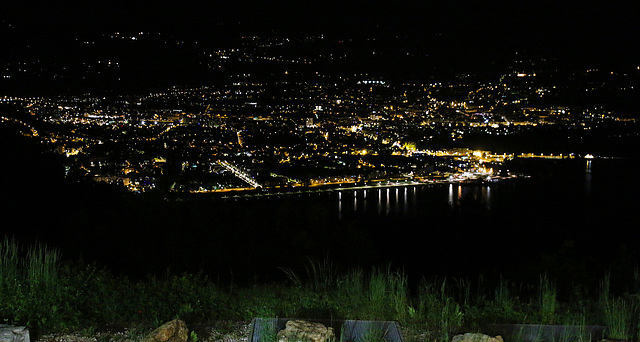 Aix-les-Bains la nuit