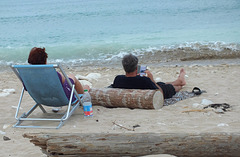 Smartphone indispensable, même à la plage ??? Attention à la marée montante