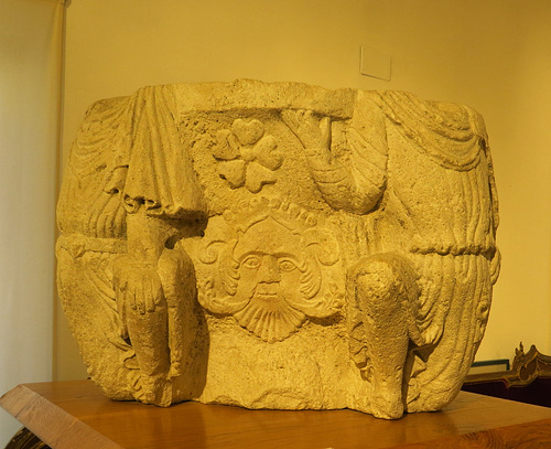 Musée de la ville de Split : Chapiteau roman