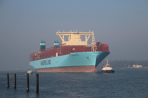 MS MILAN MAERSK auf "Leerfahrt"