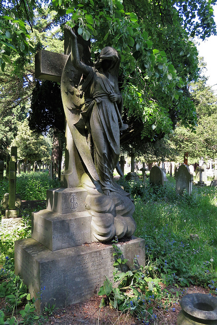 teddington cemetery, london