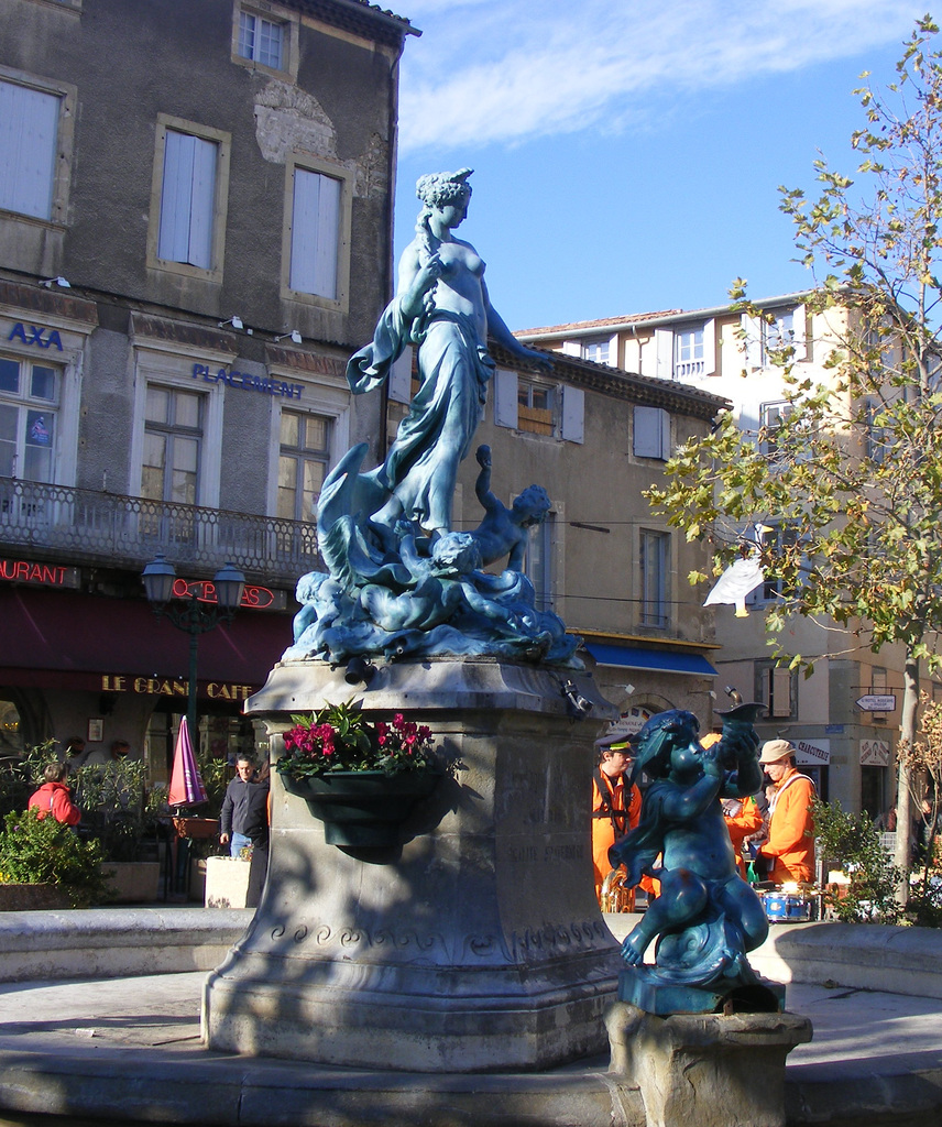 Place de la République Limoux