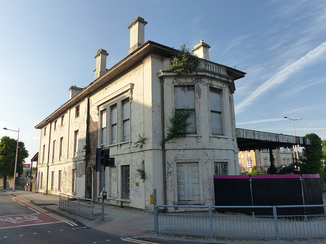 Cardiff Bute Road Station (building closed) [2] - 2 June 2016