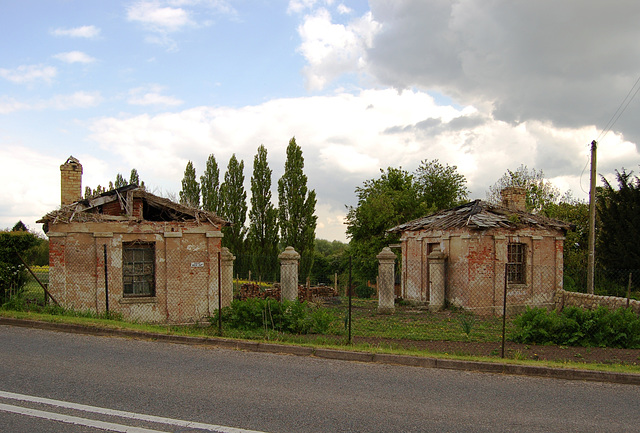 Lodge Houses to Wiseton Hall, Nottinghamshire (main Hall demolished)