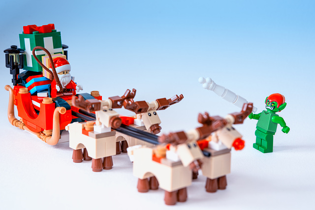 haut les mains pére noël !