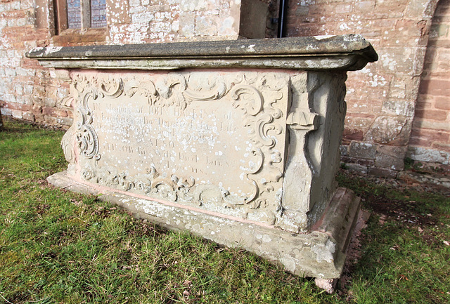 Memorial to John Hankins (d1762), Putley Churchyard, Herefordshire