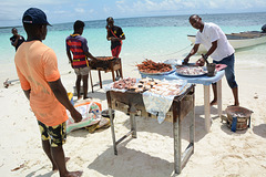 Zanzibar, Temporary Kitchen on the Sandbar (islet)