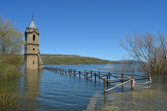 Pantano del Ebro