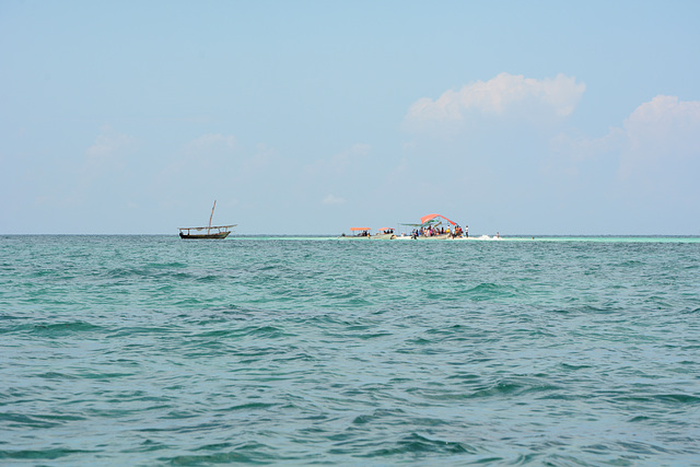 Zanzibar, Approaching the Sandbar (islet) for a Picnic