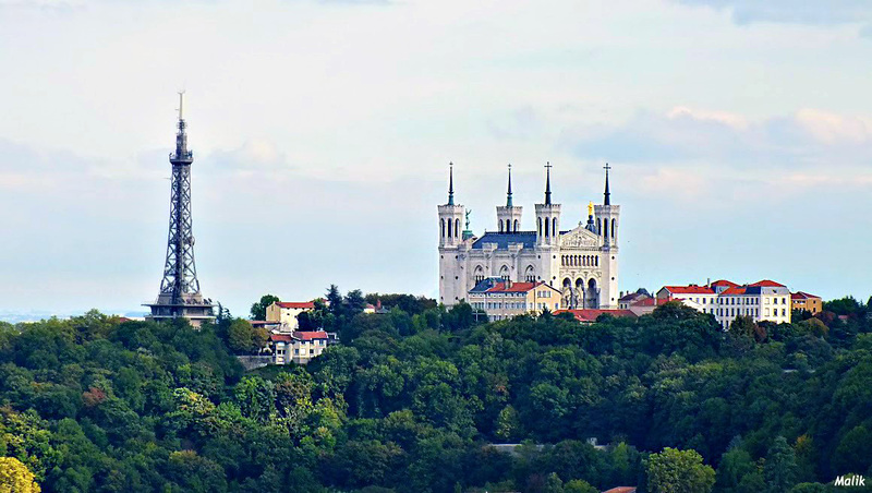 La Basilique Notre Dame de Fourvière .