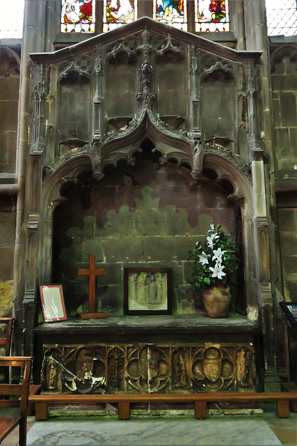 st mary's church, nottingham   (13)tomb in the north transept, made up of a c14 matrix of william de amyas, on the chest tomb of john de tannesley, +1414, under the canopy of thomas thurland, +1474