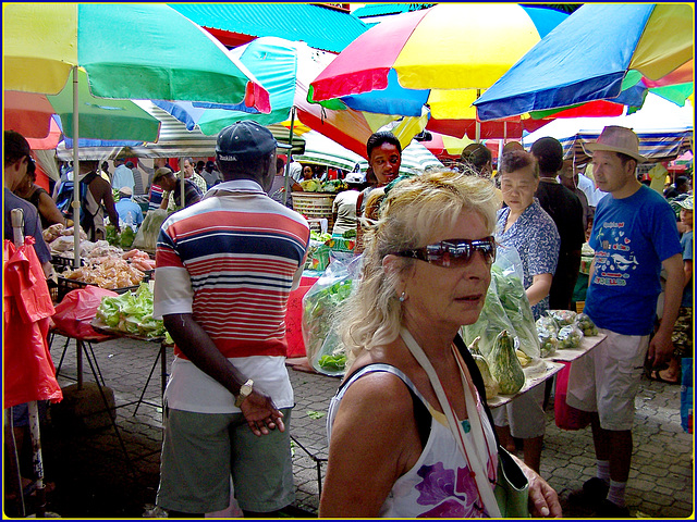 Victoria : interessante una visita al mercato quadrato a 2 piani per vedere i prodotti locali e anche i residenti dell'isola