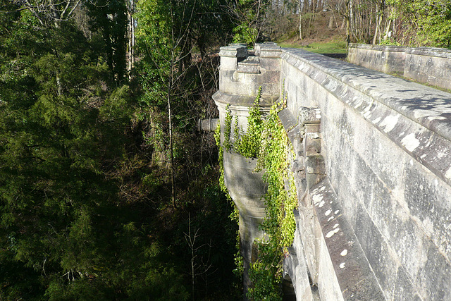 Overtoun Bridge