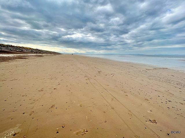 Findhorn Beach on a busy Good Friday afternoon...