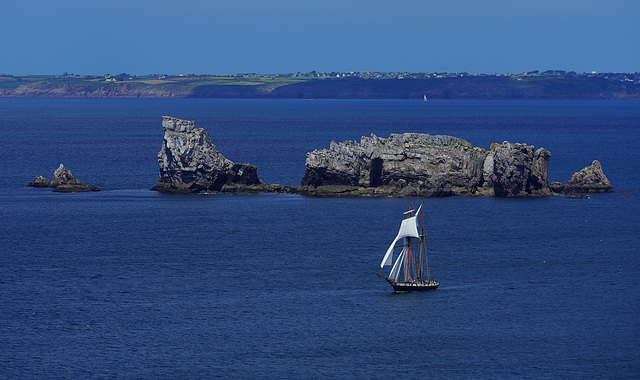 Une barque sur l'ocean